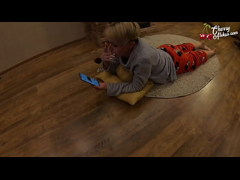 ❤️ Luda plavuša sisa ogroman kurac sisa i poskakuje na njemu - analni seks ❤️ Seks video na hr.com-fullporner.ru ❌️