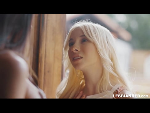 ❤️ Djevojka dolazi kući nekoliko mjeseci kasnije i na kraju jede mačkicu svoje maćehe ❤️ Seks video na hr.com-fullporner.ru ❌️